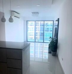 Esparina Residences (D19), Condominium #584880201
